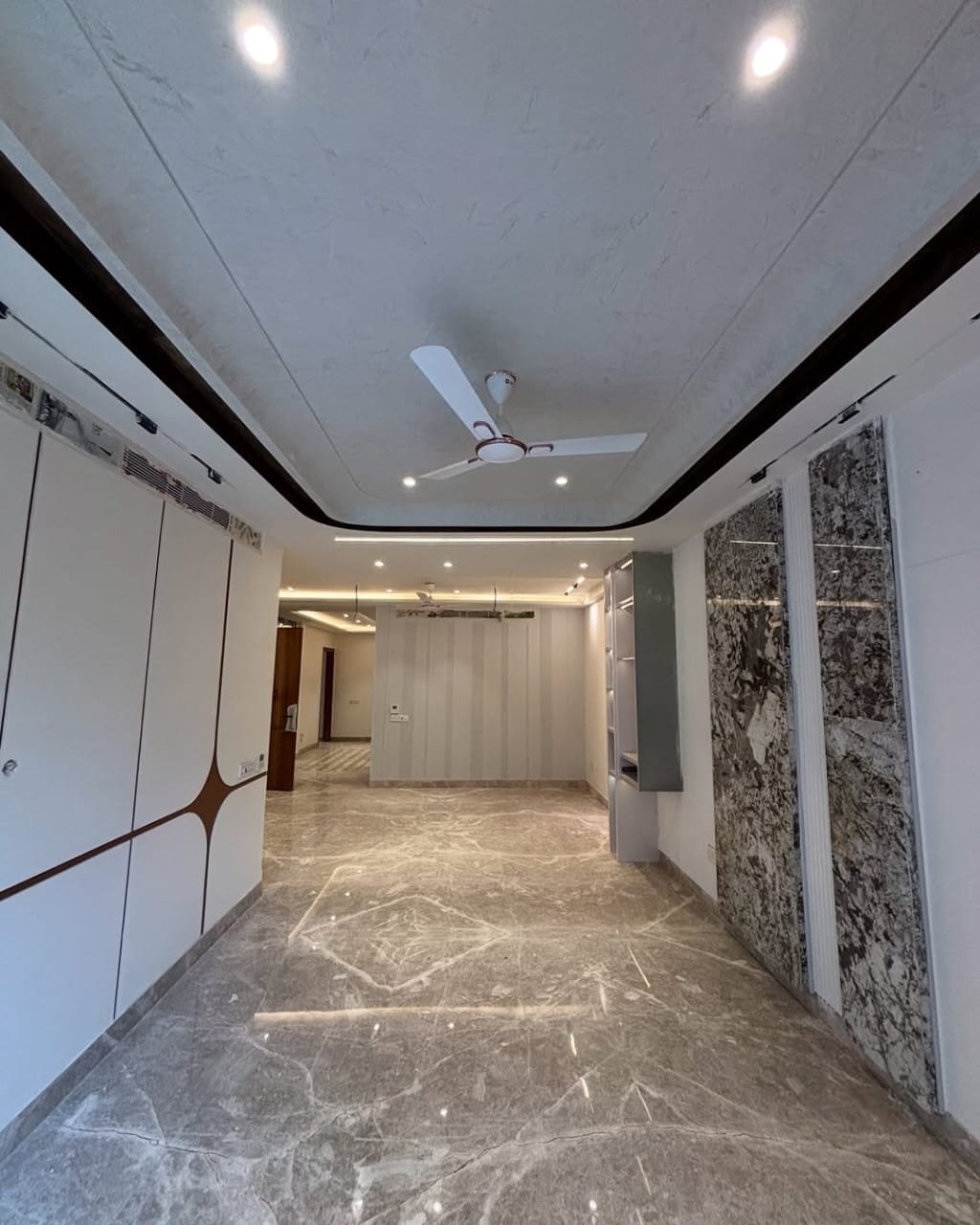 Builder Floor Sushant Lok-1-3