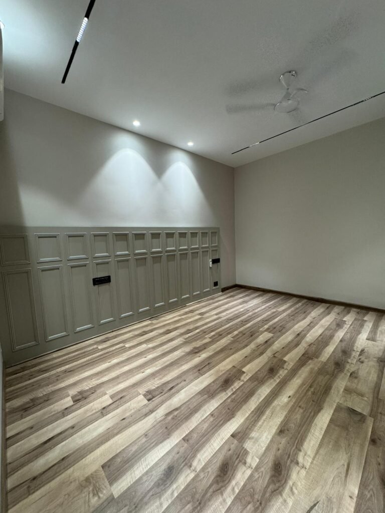 Builder Floor in DLF Phase-4