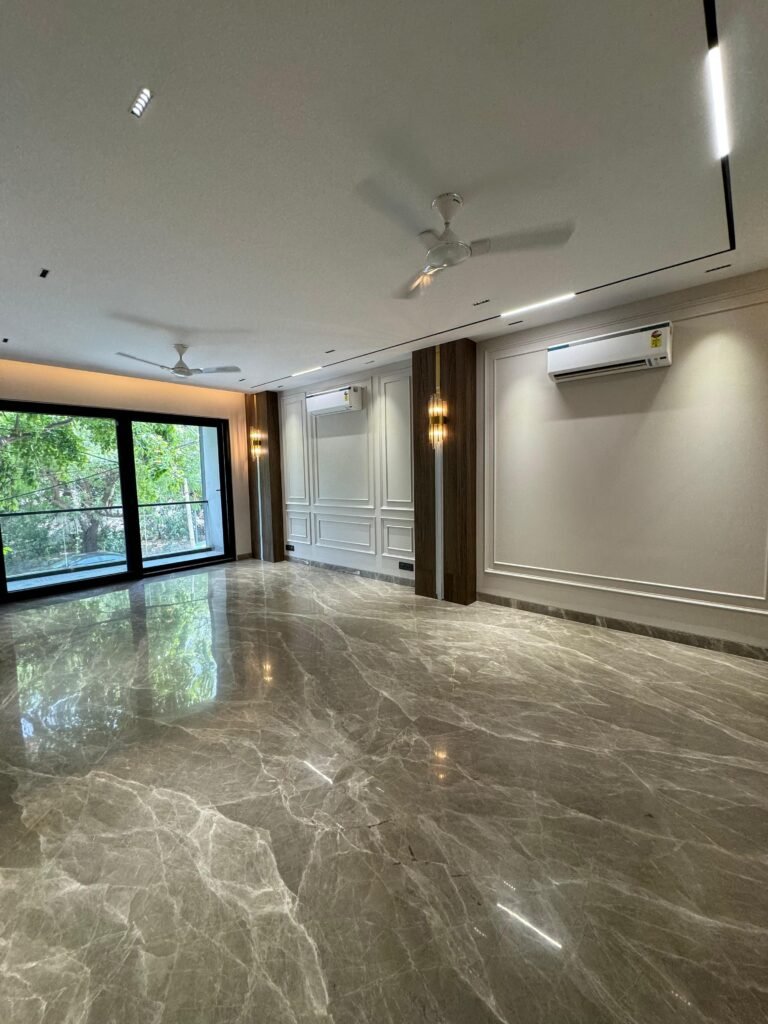 Builder Floor in DLF Phase-4