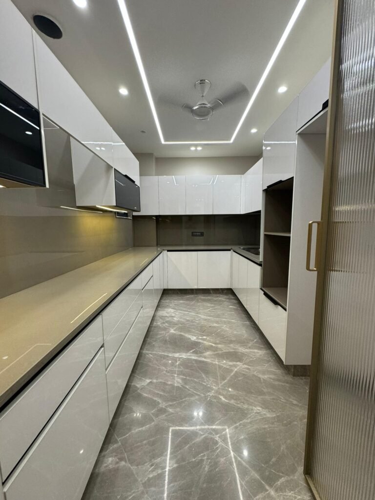 Builder Floor in DLF Phase-4