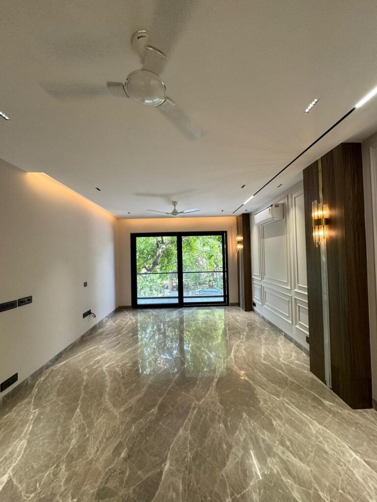 Builder Floor in DLF Phase-4