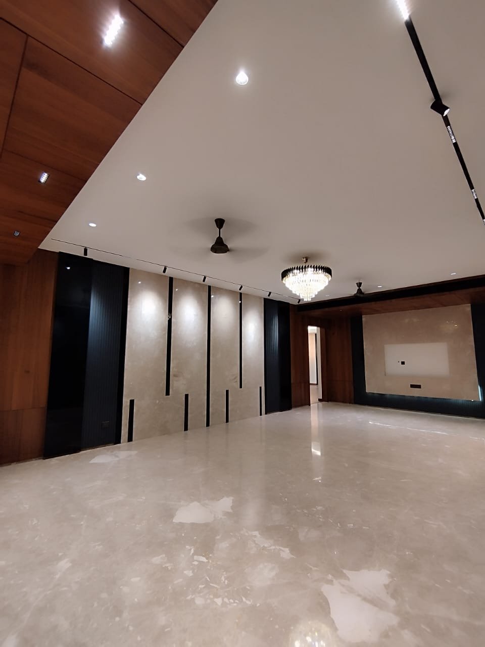 Builder Floor in Nirvana