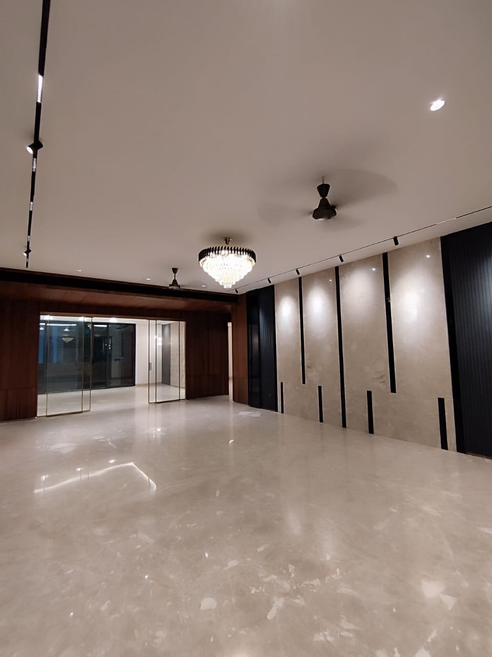 Builder Floor in Nirvana