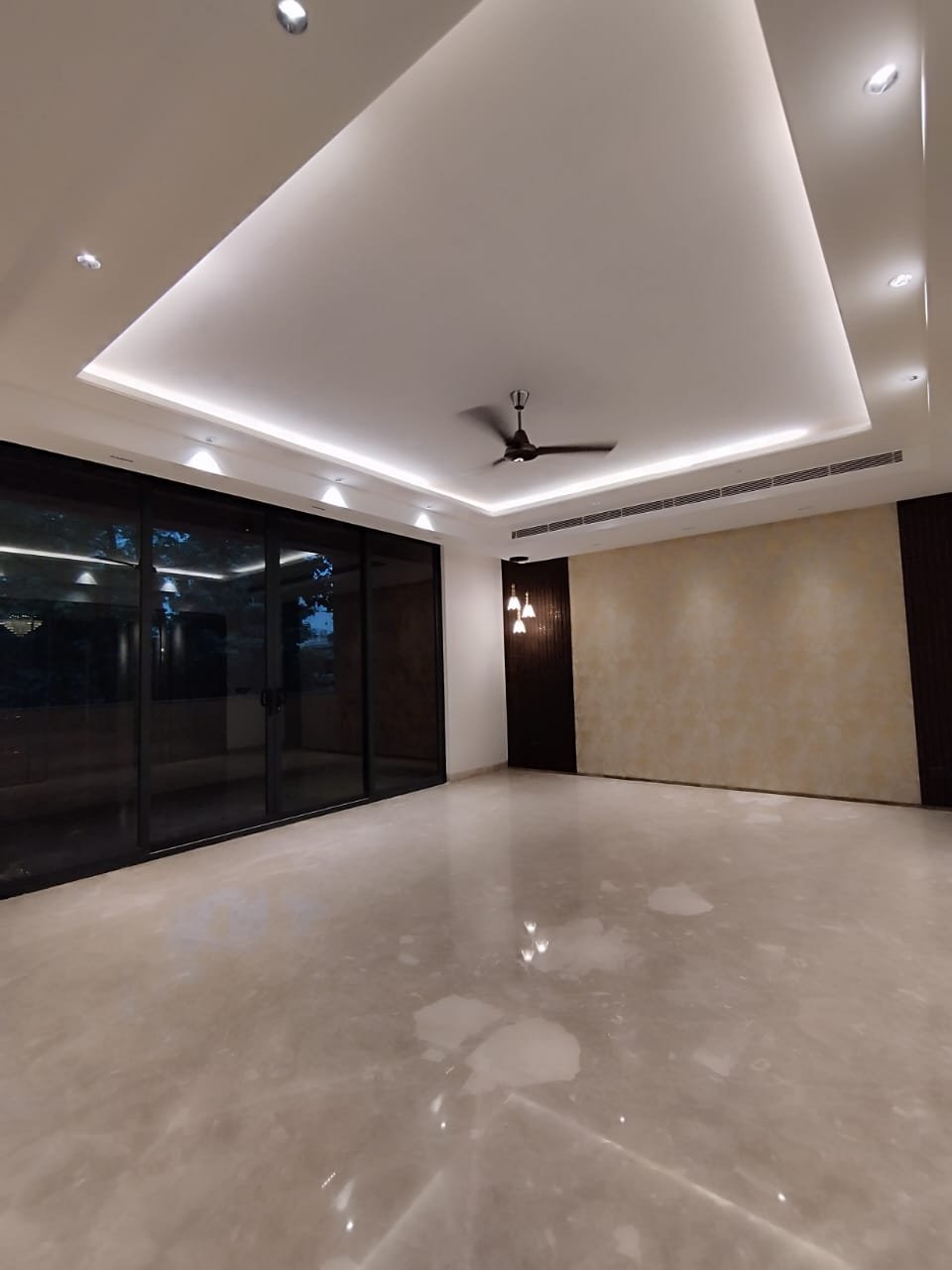 Builder Floor in Nirvana-18