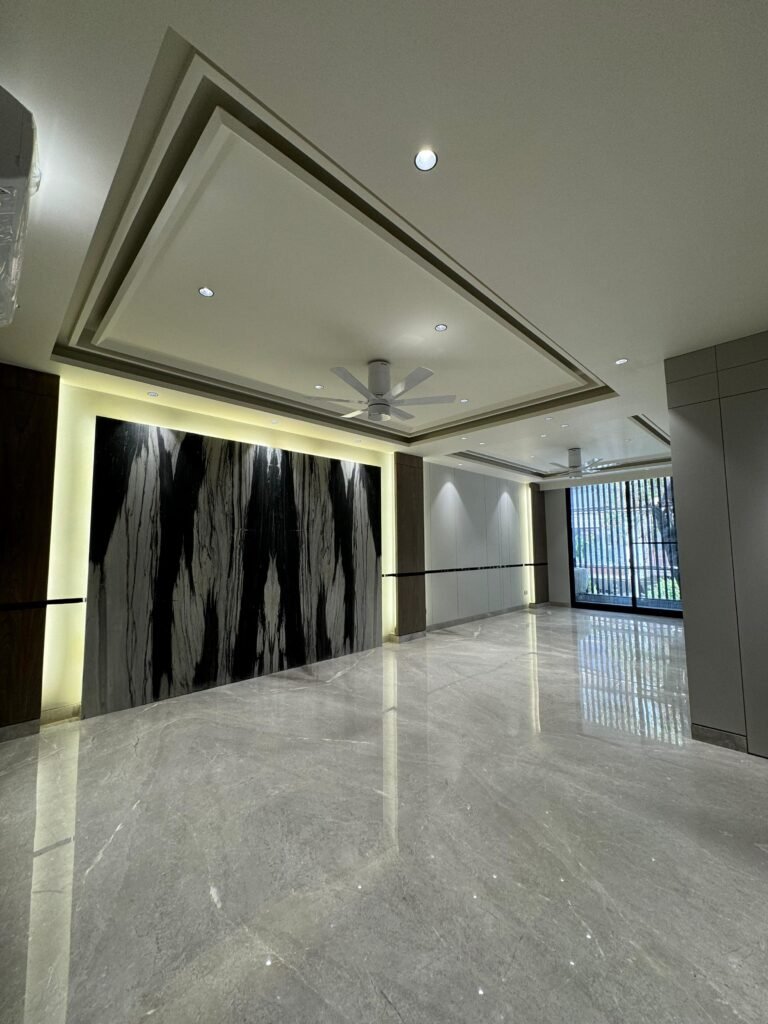 Builder Floor in South City-1