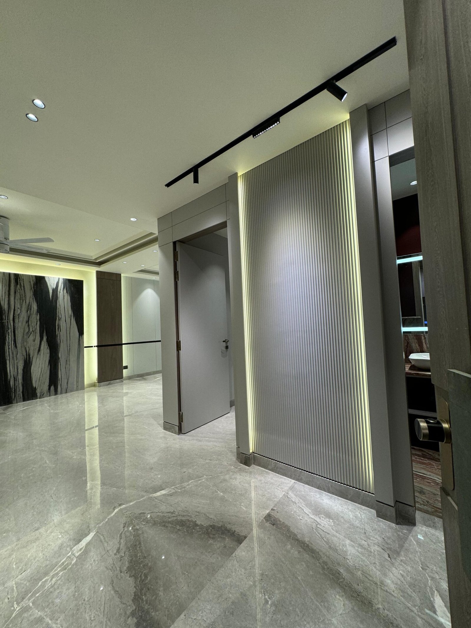 Builder Floor in South City-1