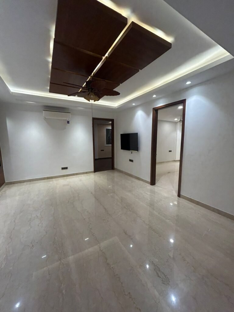 Builder Floor in Sushant Lok-2
