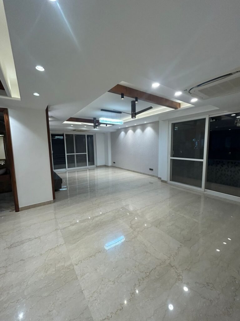 Builder Floor in Sushant Lok-2