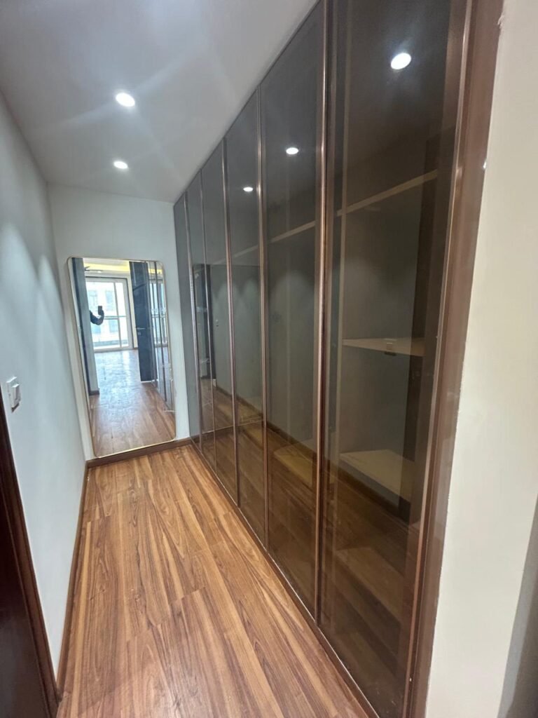 Builder Floor in Sushant Lok-2