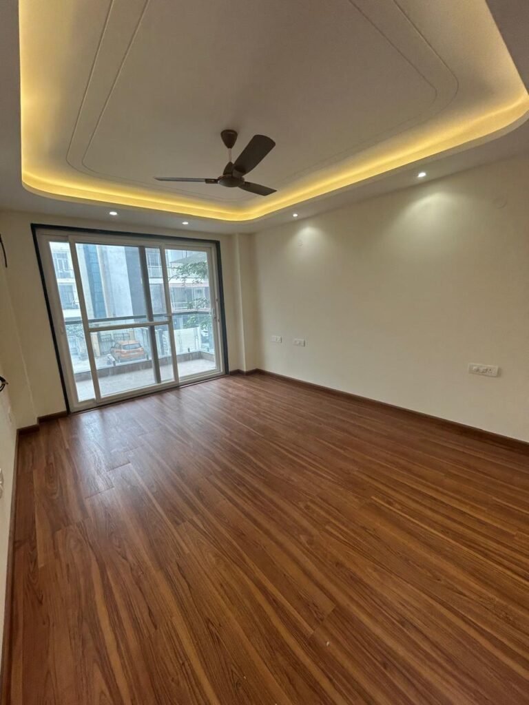 Builder Floor in Sushant Lok-2