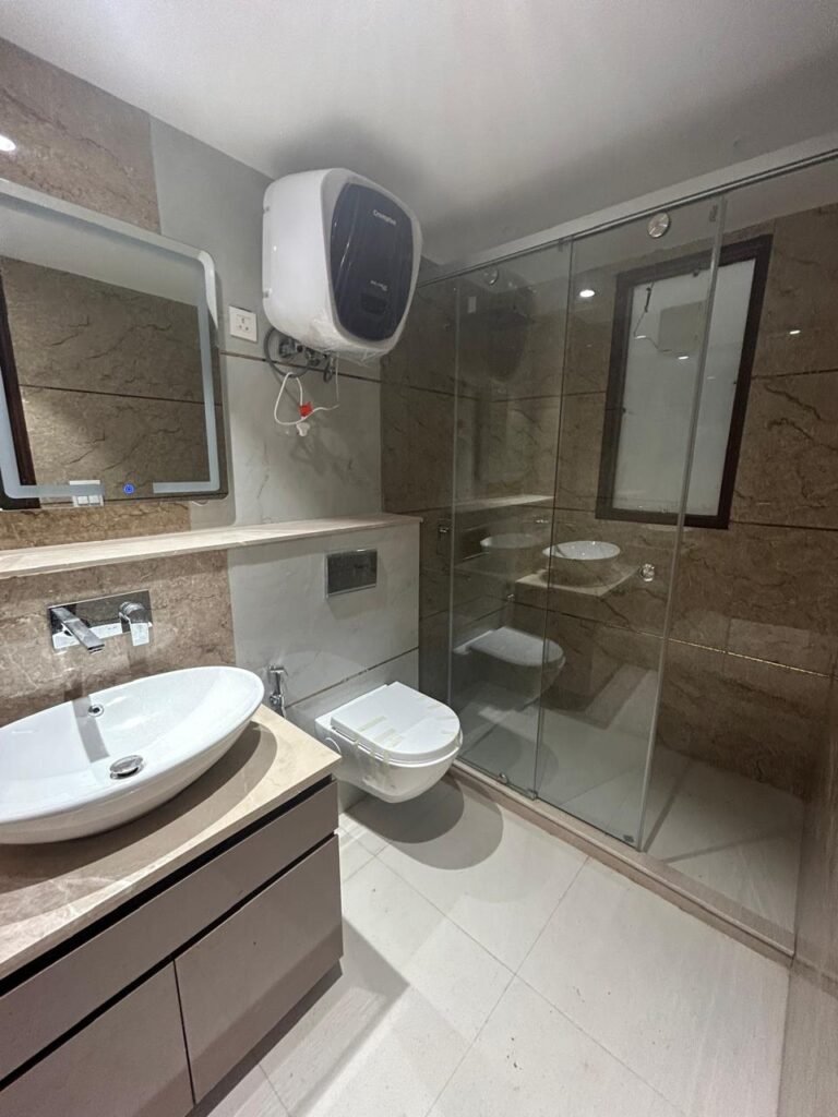 Builder Floor in Sushant Lok-2
