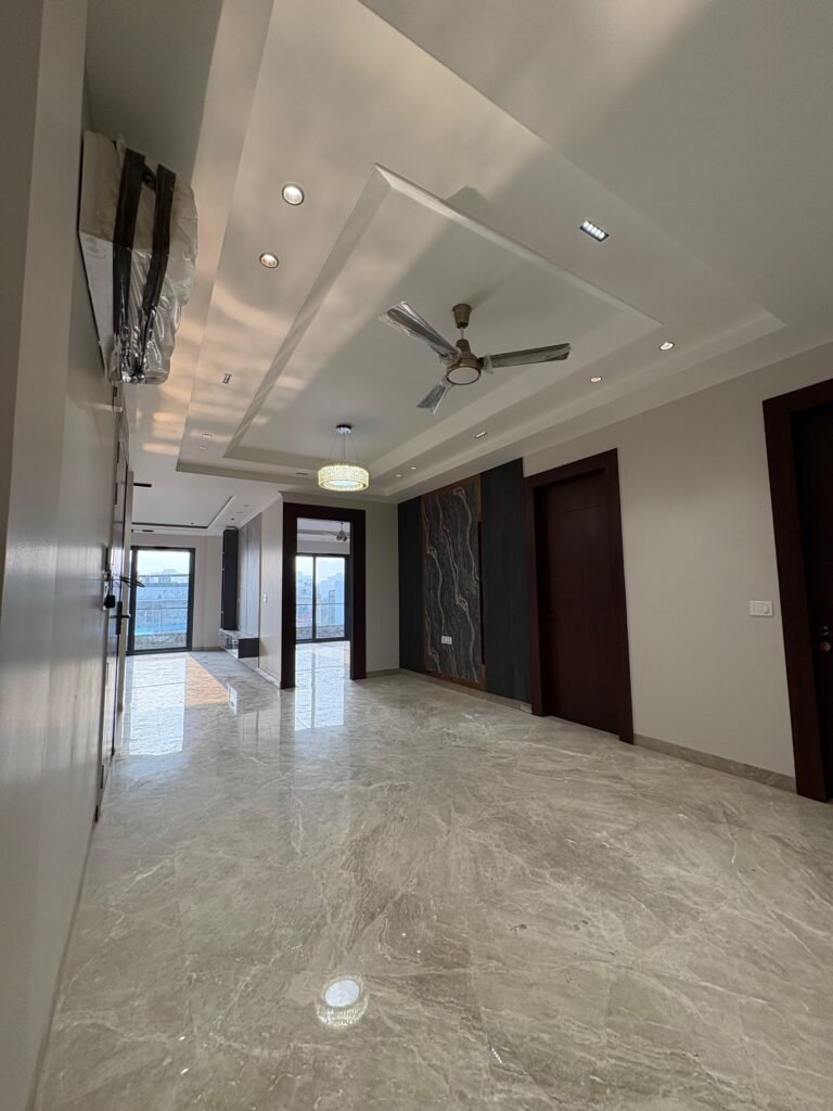 Builder Floor in Sushant Lok-3