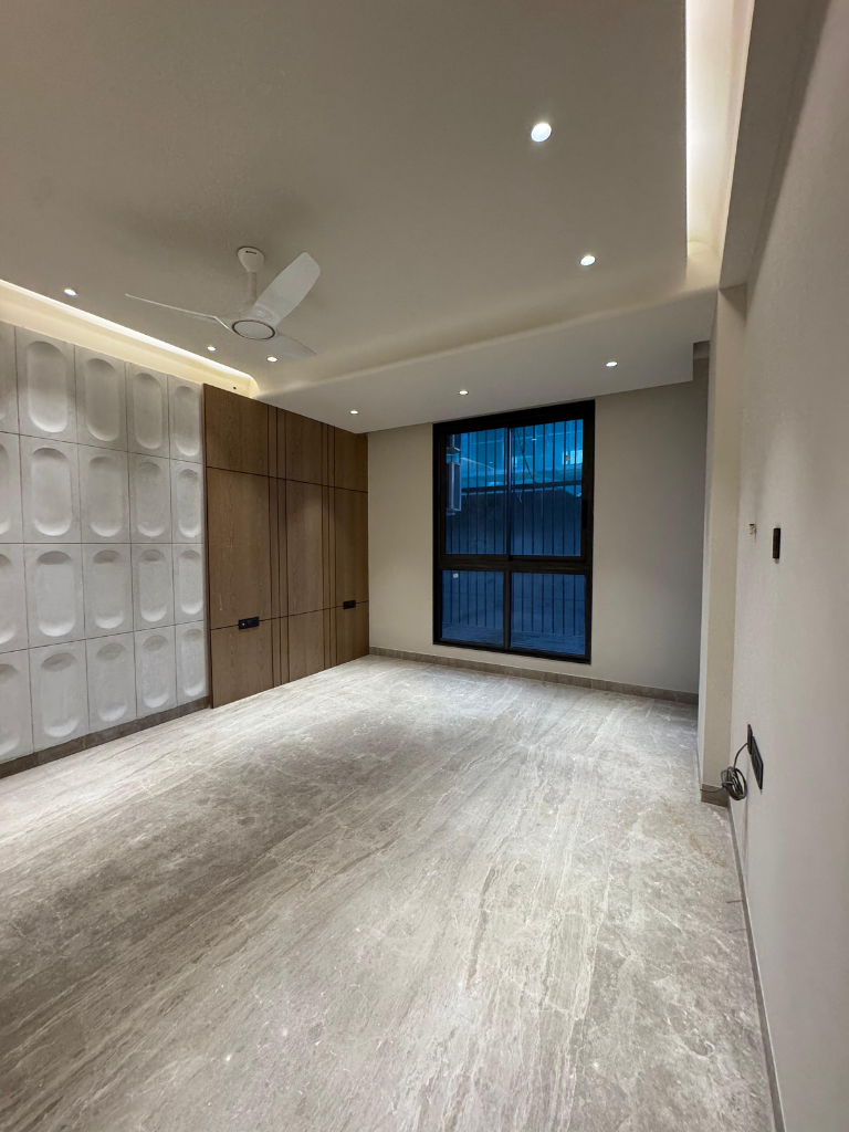 Builder Floor in Sushant Lok-2