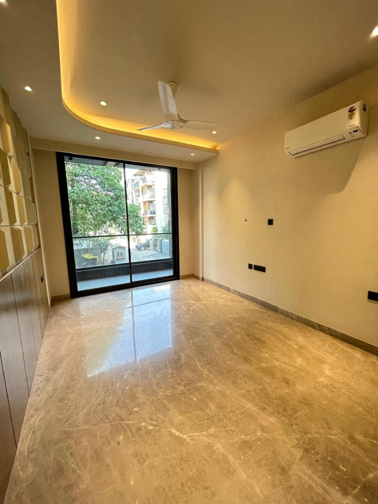 Builder Floor in Sushant Lok-3