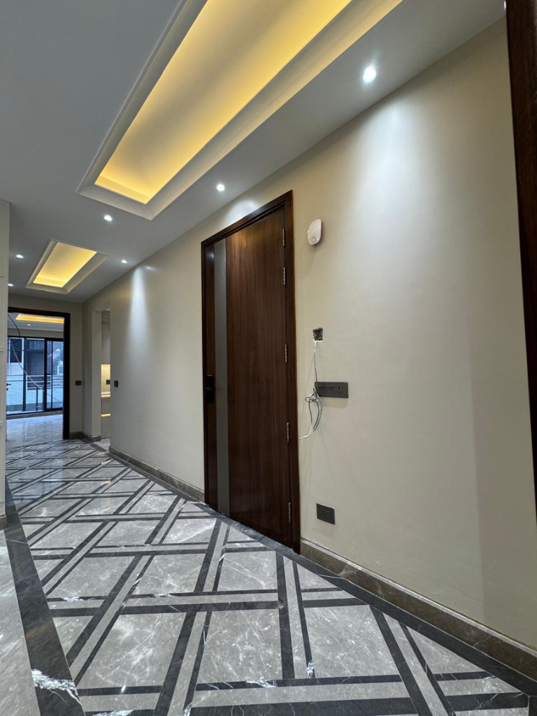 Builder Floor Sushant Lok-1