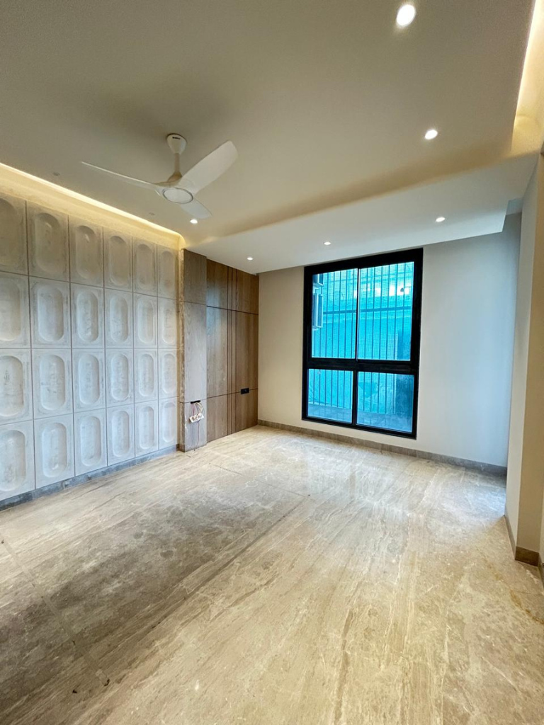 Builder Floor in Sushant Lok-3